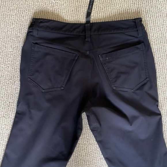 Lululemon ABC Warpstream Skinny Black - Picture 5 of 5